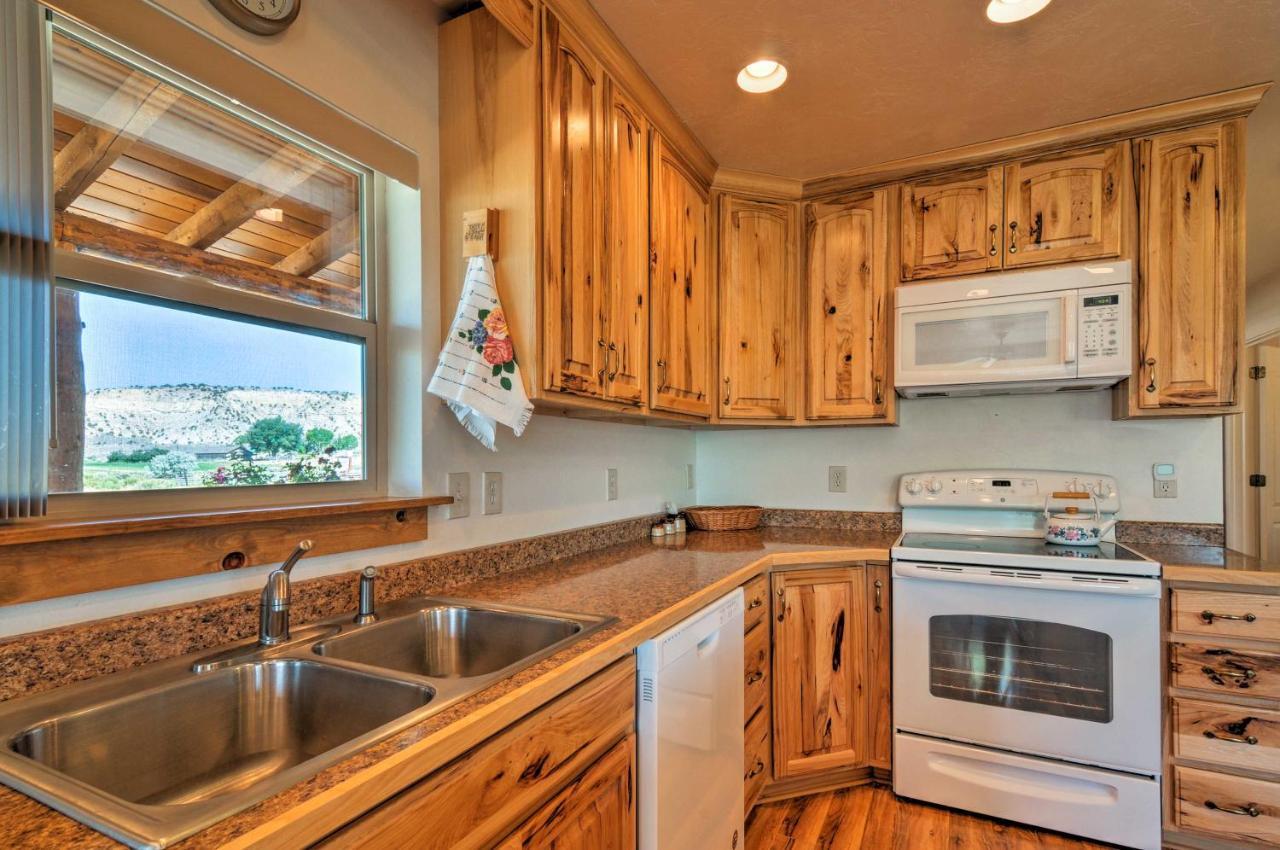 Cozy Henrieville Cabin 18 Mi To Bryce Canyon Np! Zewnętrze zdjęcie